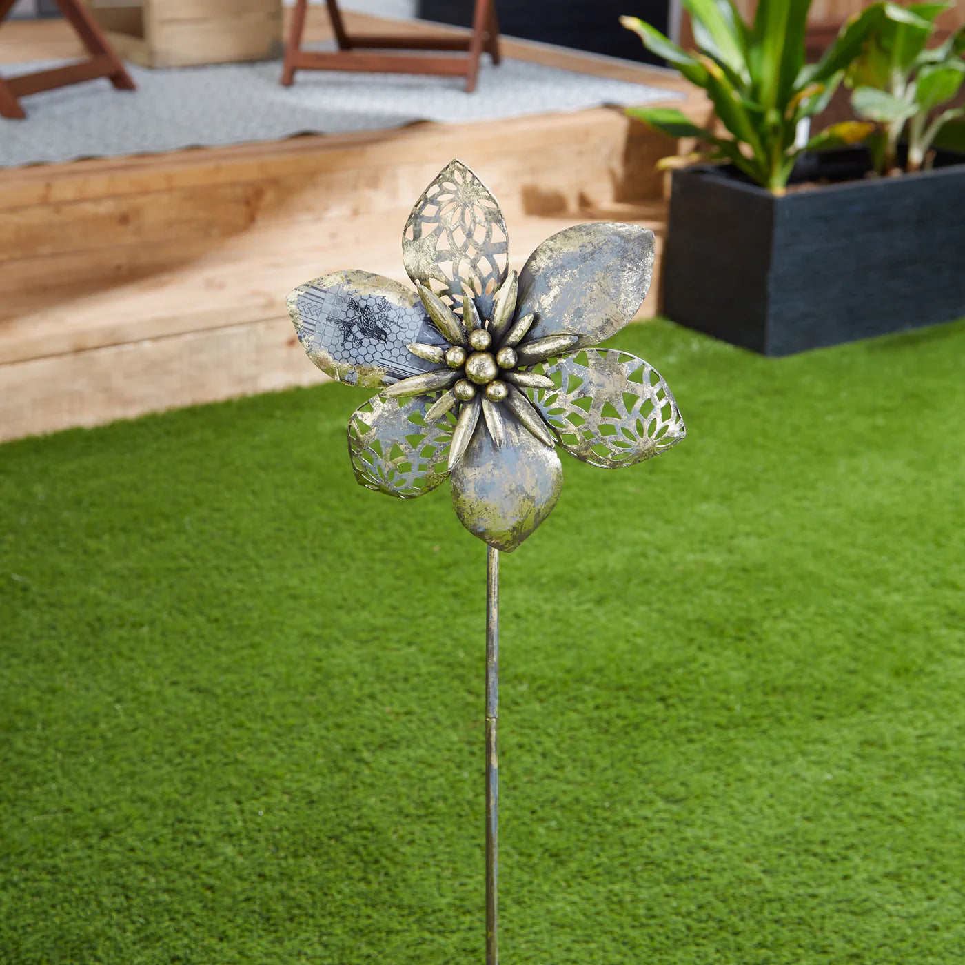 Iron Small Flower Garden Stake