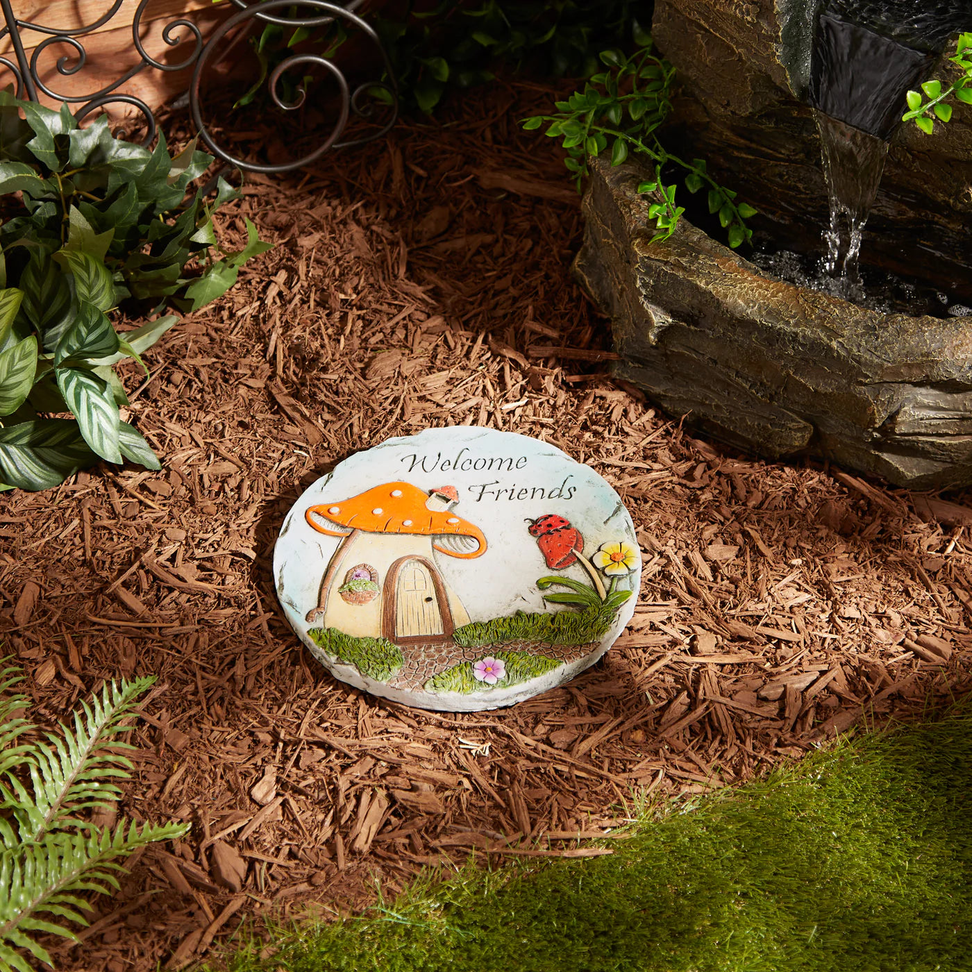 Cement "Welcome Friends" Mushroom Stepping Stone